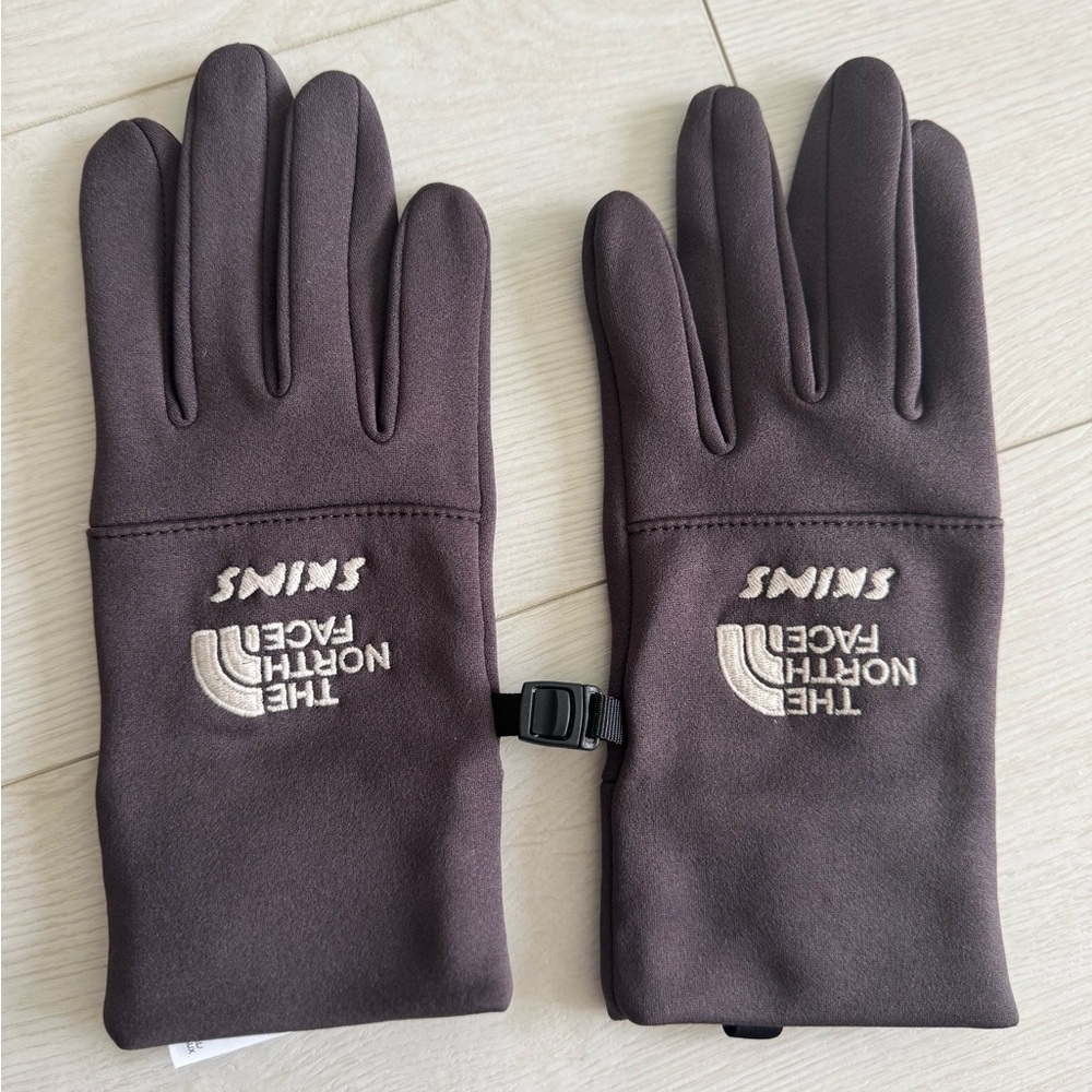 The North Face x SKIMS Gloves Phoenix Brown S